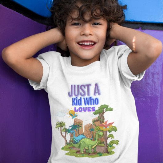 恐竜を愛しているだけの子供 トライブレンドＴシャツ