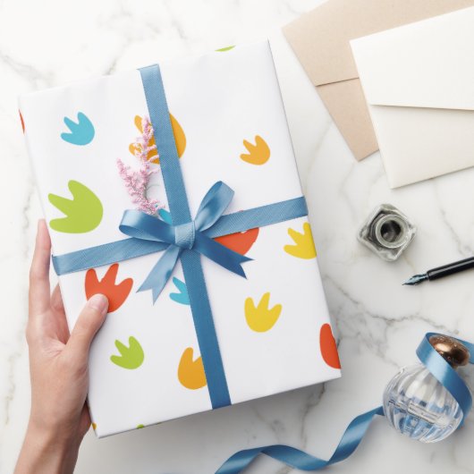 恐竜カラフル足跡バースデーパーティー ラッピングペーパー (ギフト)