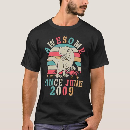 恐竜ダンス誕生日13歳素晴らしから Tシャツ (正面)