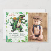 恐竜ワンサウルスの最初の誕生日の写真 招待状 (正面)