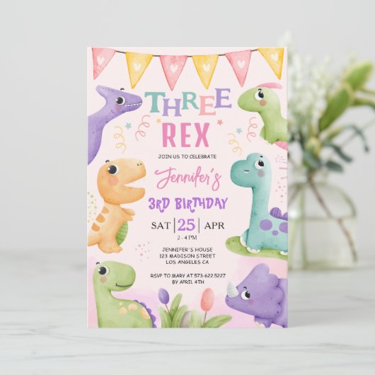 恐竜3位バースデーガールかわいい3人のレックス誕生日 招待状 (スタンド正面)