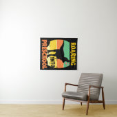 恐竜 – カッコいい幼稚園に急増 タペストリー (インサイチュ(横))