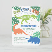 恐竜、男の子の誕生日パーティー、緑、青の誕生日 招待状 (スタンド正面)
