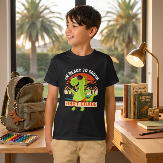 恐竜T-レックスが1年生をぶっ飛ばす Tシャツ