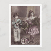 恥ずかしがり屋の子供たち花アンティークはがき ポストカード (正面)