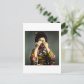 恥ずかしげな芸者 ヴィンテージ 大正時代 日本 手彩色 ポストカード (スタンド正面)