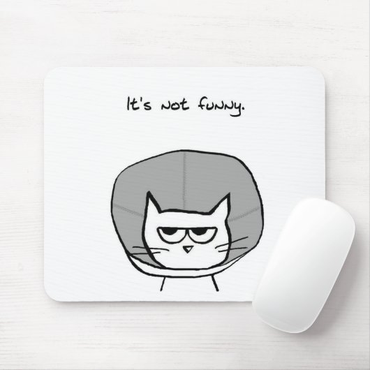 恥の怒っている猫そして円錐形 マウスパッド (マウス)