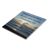 息をのむような2コリント5:17海の日の出 タイル (側面)