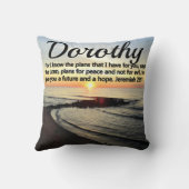 息をのむパーソナライズされたエレミヤ29:11日の出 クッション (裏面)