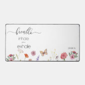 息を吐く息を吐く野生の花引用文デスクマット デスクマット (正面)