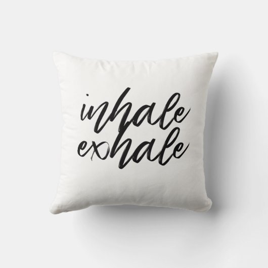 息を吐く クッション (裏面)