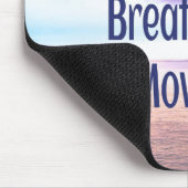 息を吸い込み、吸い出し、動きやる気を起こさせるて マウスパッド (コーナー)