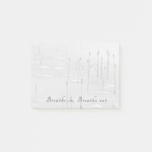 息を吸い込み、静かな冬の池のシーンを吸い出す