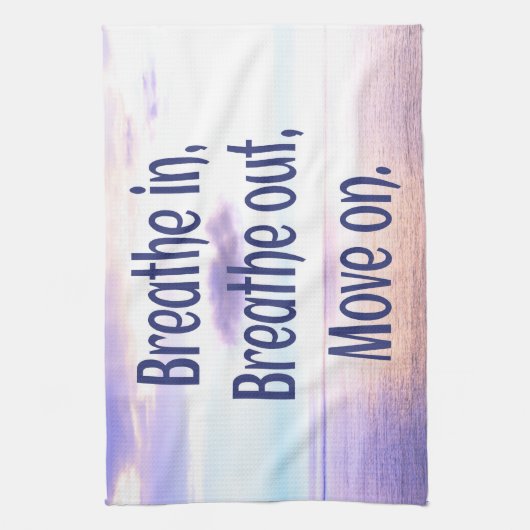 息を吸い、息を吐き、動きやる気を起こさせる続け キッチンタオル (縦)