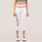 息を吸う – ヨガの瞑想おもしろい- カプリレギンス (正面)