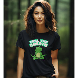 息を感じるヨガのポーズTシャツ Tシャツ