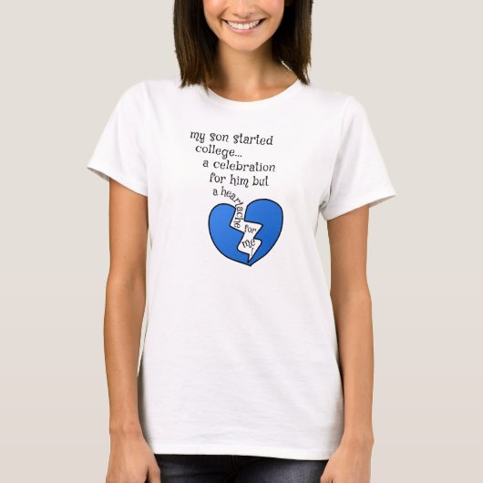 息子は大学を始めた…お祝い Tシャツ (正面)