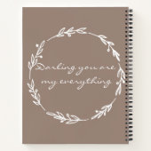 息子エレガントデザインへのシエナ文字 ノートブック (裏面)