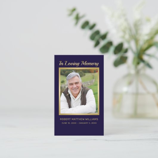 悔やみや弔慰ブルー金ゴールド写真葬儀記念カード 名刺 (スタンド正面)