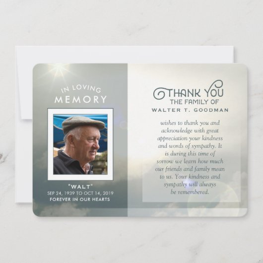 悔やみや弔慰ユー平和な雲ブルー&ホワイト サンキューカード (正面)