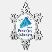 患者の技術者に声を上げ気にる スノーフレークピューターオーナメント (右)