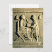 患者を調べる眼科医を描いたレリーフ、 浮き彫り ポストカード (正面/裏面)