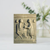 患者を調べる眼科医を描いたレリーフ、 浮き彫り ポストカード (スタンド正面)