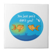 悩まされた金魚 タイル (正面)