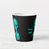 悪いエイリアンあなたは次！ カフェラテマグ (正面)