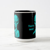 悪いエイリアンあなたは次！ ツートーンマグカップ (中央)