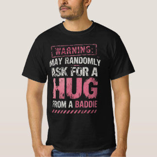 悪いヤツからのおせっかいなハグ Tシャツ