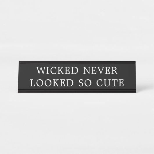 悪い人はこんなに可愛いハロウィーンの看板を見たことがない デスクネームプレート (正面)