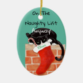 悪い猫が彼のストッキングを襲おもしろいう セラミックオーナメント (正面)