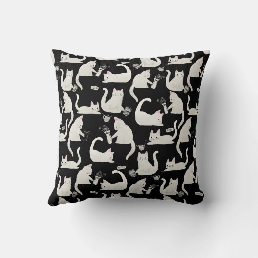 悪い猫が物を叩き、白い猫が黒 クッション (裏面)