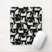 悪い猫が物を叩き、白い猫が黒 マウスパッド (マウス)