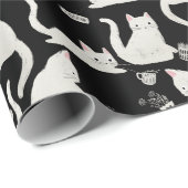 悪い猫が物を叩き、白い猫が黒 ラッピングペーパー (ロールコーナー)