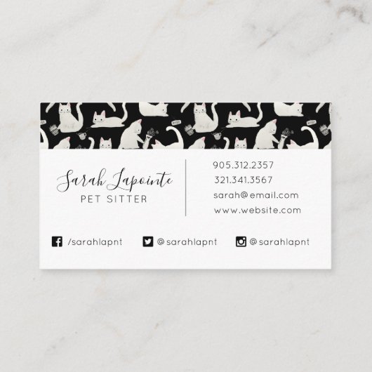 悪い猫が物を叩き、白い猫が黒 名刺 (裏面)