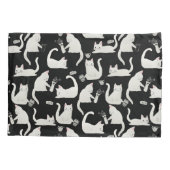 悪い猫が物を叩き、白い猫が黒 枕カバー (裏面)