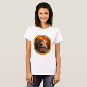 悪い稲妻の嵐で戦っている馬 Tシャツ