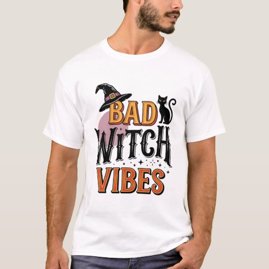 悪い魔女の雰囲気 ヴィンテージ ハロウィン Tシャツ デザイン 1 (正面)