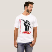 悪いSpellersは解けます! 上げられた握りこぶし文法ユーモア Tシャツ (正面フル)