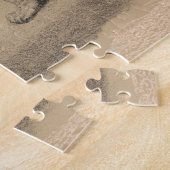 悪動物の中に立っているサーカスのパフォーマー ジグソーパズル (側面)