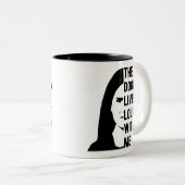 悪名高いACBの教義は私の中で大声で住んでいる ツートーンマグカップ (正面右)