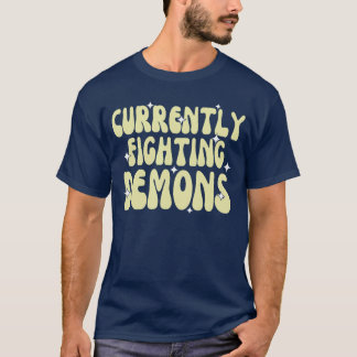 悪魔と戦ってるよ メンズ おもしろTシャツ 男の子 ギフト Tシャツ