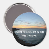 悪魔に抵抗すれば、彼は逃げ出す。 マグネット (正面/裏面)