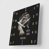 悪魔の犬は彼らのすべてと一つの混乱と混乱 スクエア壁時計 (傾斜)