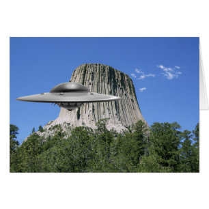 悪魔タワーのUFOのサンショウウオ
