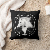 悪魔的なユニコーンの枕 クッション (ブランケット)