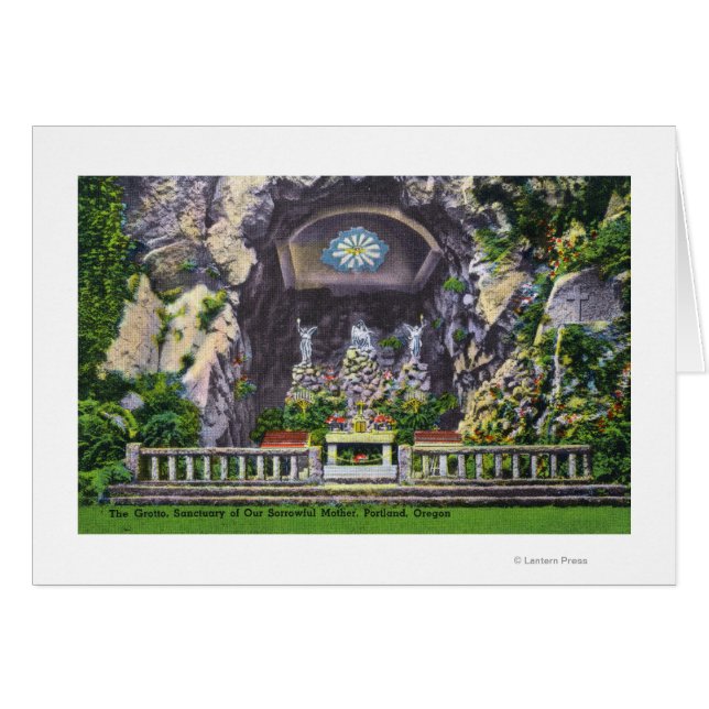 悲しい母の聖域の洞窟ビュー (正面横)