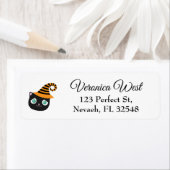 悲しい目と帽子を持つ黒お洒落猫 ラベル (インサイチュ)